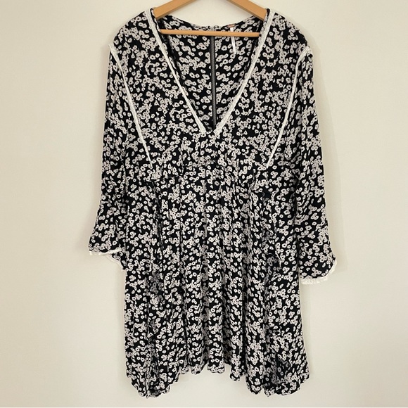 Free people long sleeve floral tunic mini dress black lace flowy boho large - Picture 3 of 7